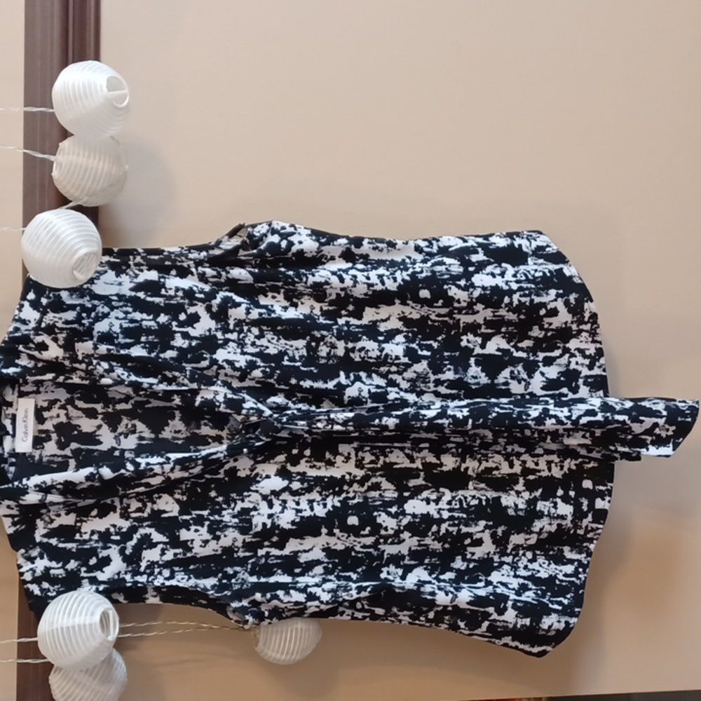 Calvin Klein Black & White Blouse